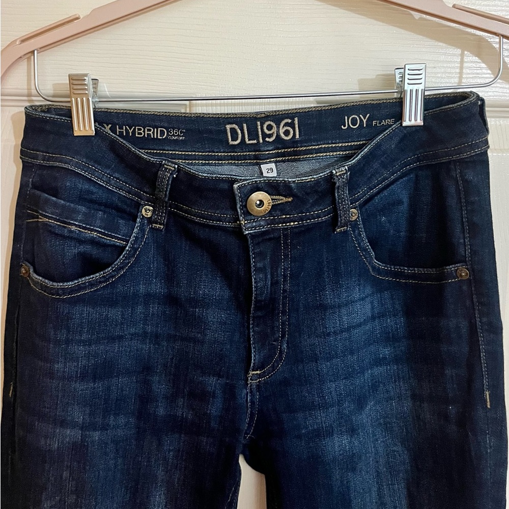DL1961 Joy Flare in Pulse (dark denim).